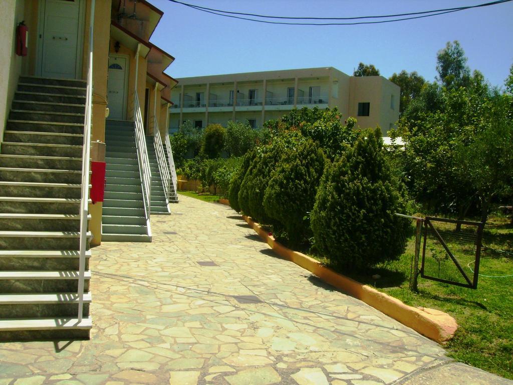 Aggelos Family Hotel Moraitika Exterior photo